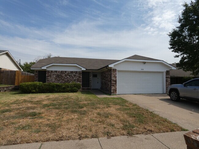 Primary Photo - 8248 Meadowbrook Dr