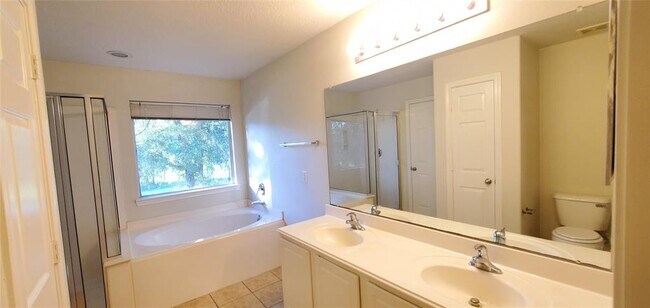 Building Photo - 13043 Peppergate Ln