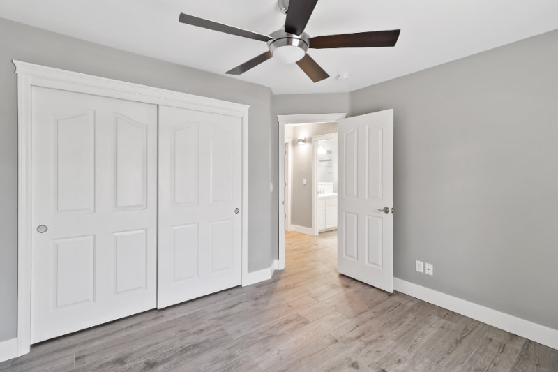 Building Photo - 3451 Woodbury Dr