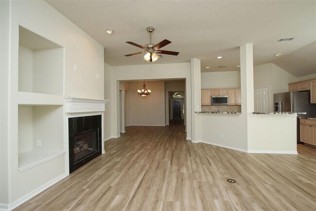 Building Photo - 43 N Veranda Ridge Dr