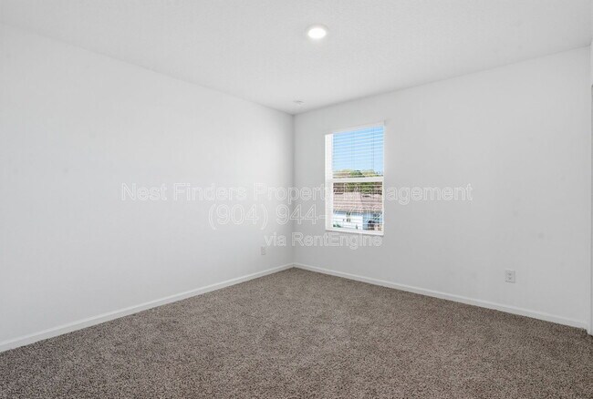 Building Photo - 190 Ardila Cir