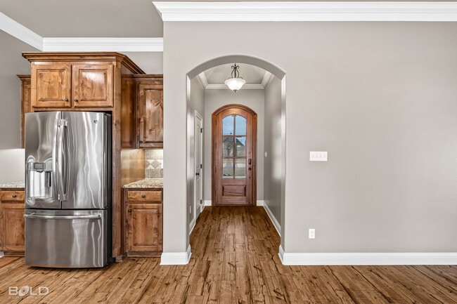 Building Photo - 201 Roanoke Cir