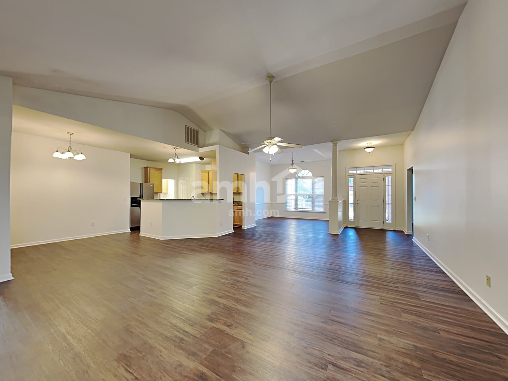 Building Photo - 5 Red Jonathan Ct