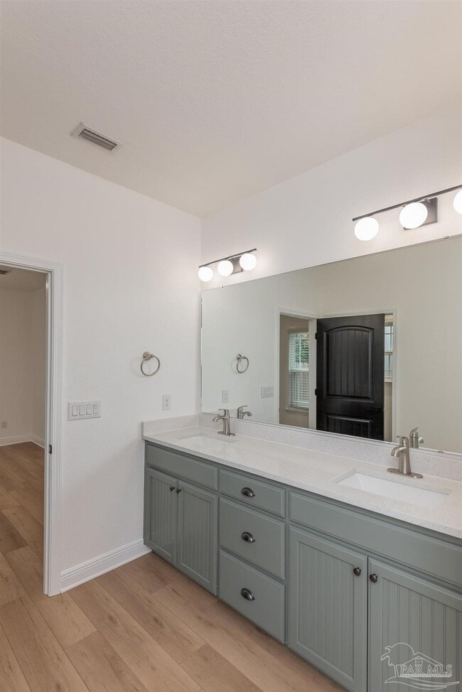 Building Photo - 1005 N A St