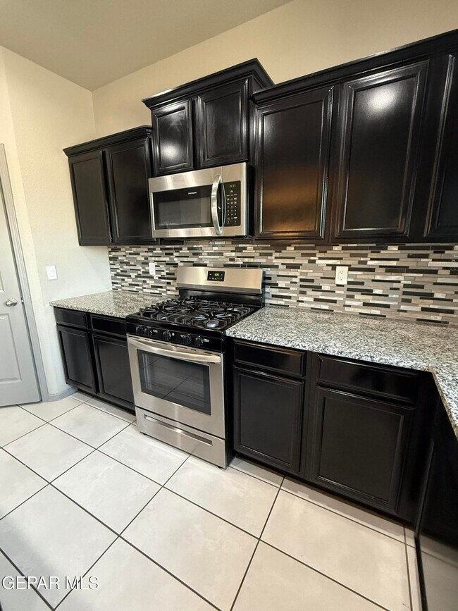 Building Photo - 14405 Eastbrook Dr