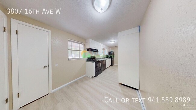 Building Photo - 3807 16th Ave W