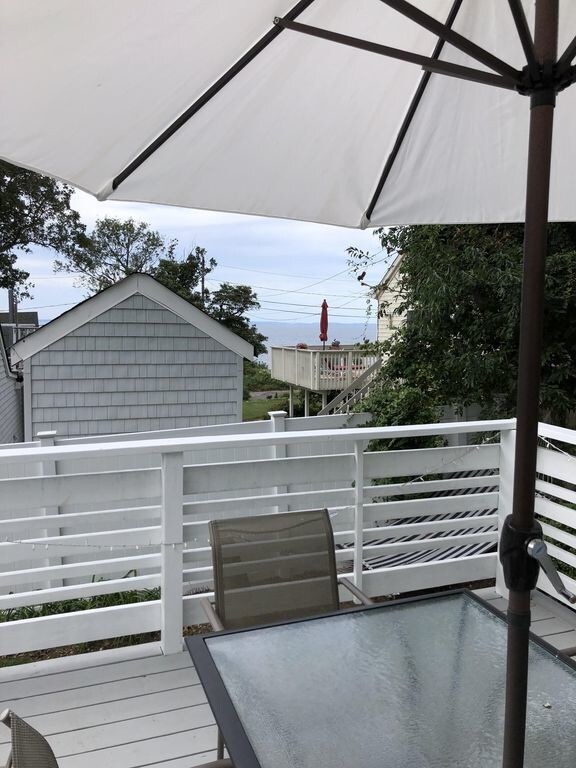 Building Photo - 30 Point Breeze Dr