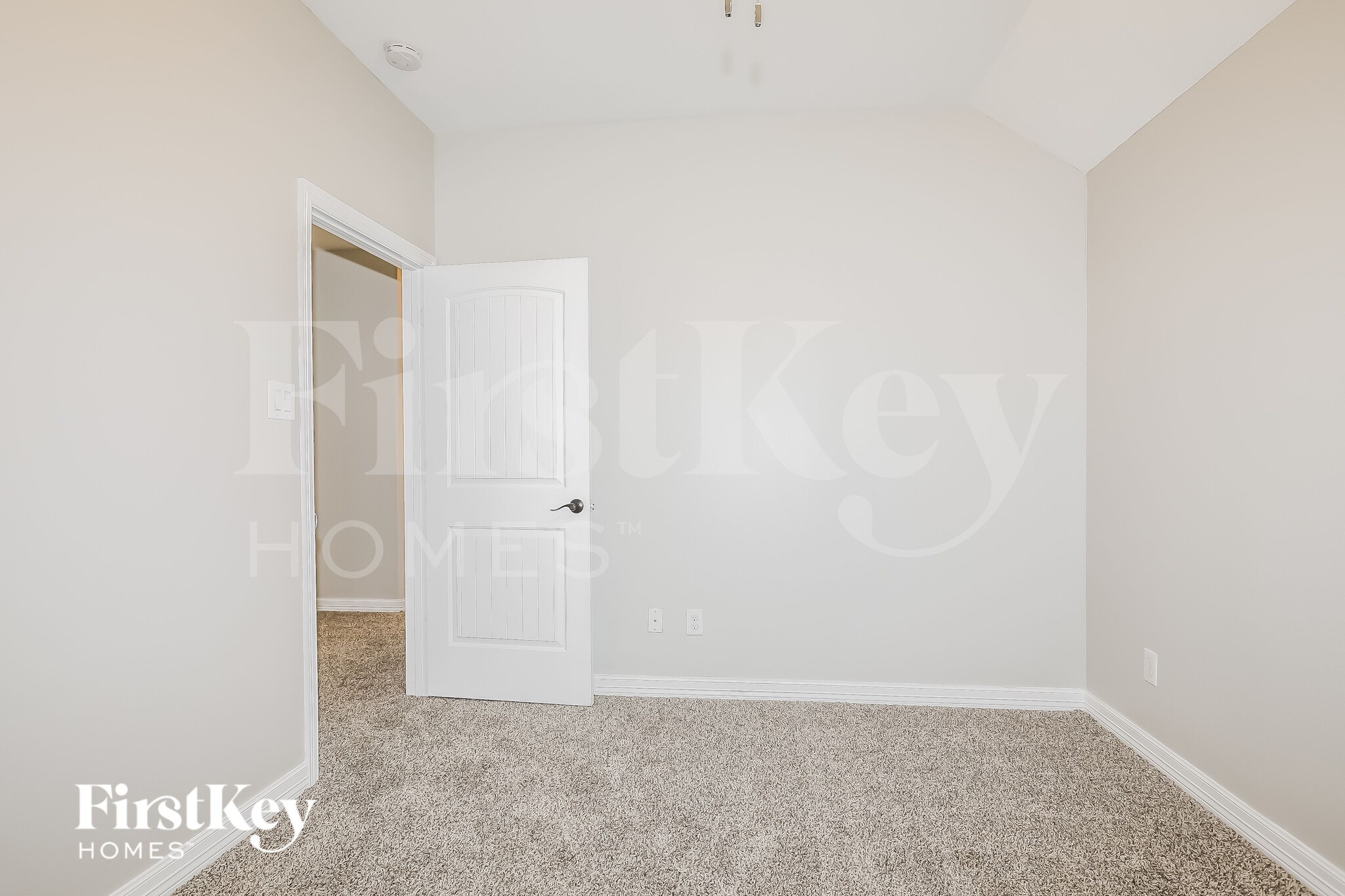 Building Photo - 714 Audra Ln