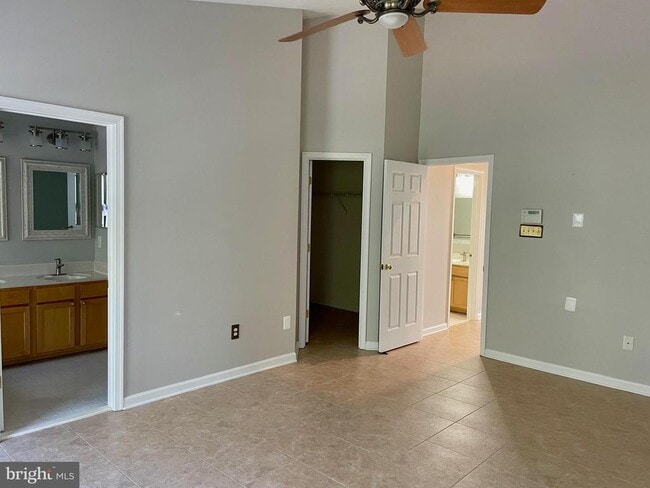 Building Photo - 6058 Signal Flame Ct