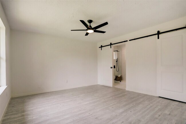 Building Photo - 7926 Windy Creek Dr