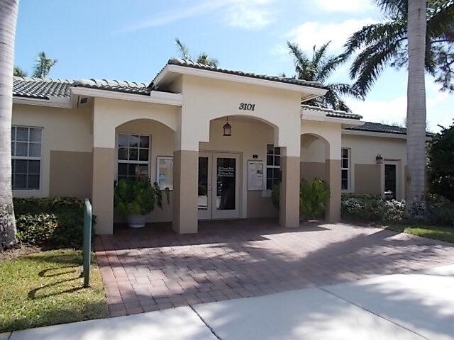 Building Photo - 1551 SE Wilshire Pl