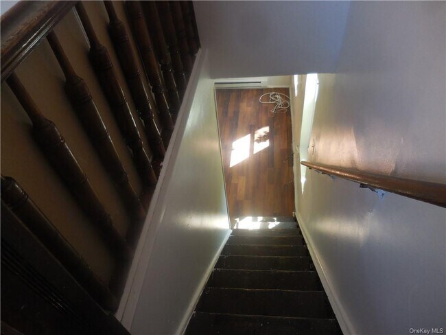 Building Photo - 130 Johnston St