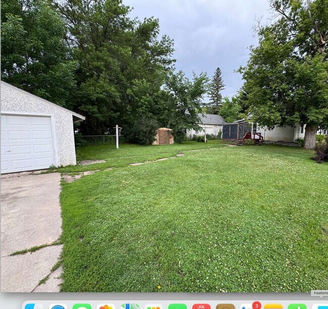 Building Photo - "Charming 3-Bedroom Retreat on Norwood Street – Your Cozy Brainerd Haven Awaits!"