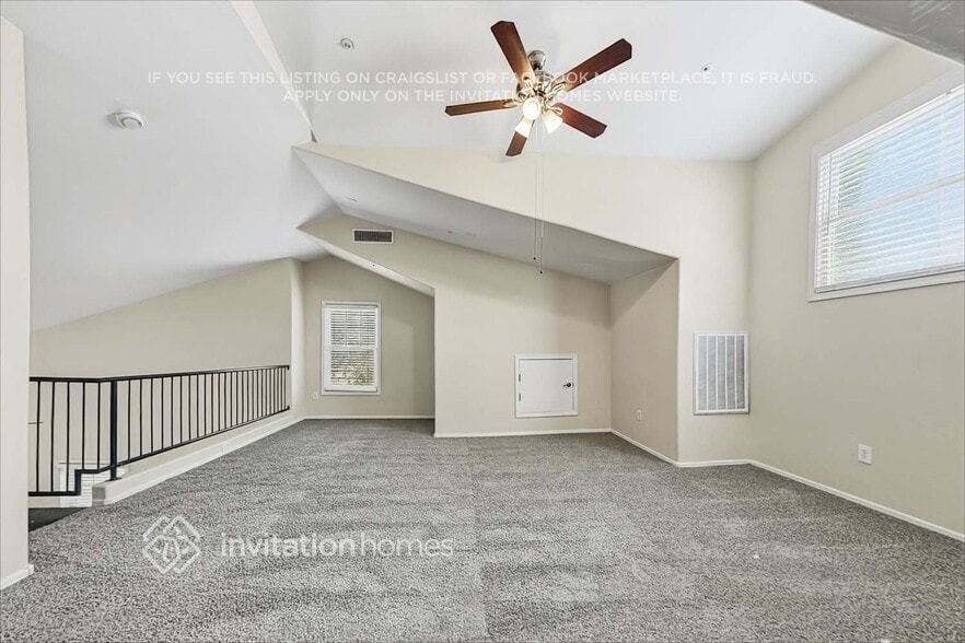 Building Photo - 4084 E Windsor Dr
