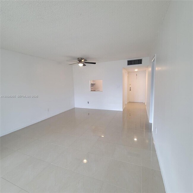 Building Photo - 6021 NW 61st Ave