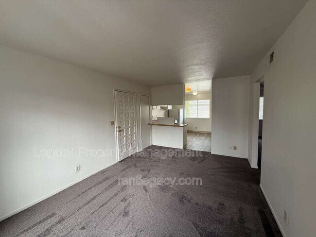 Building Photo - 2318 Church Ave