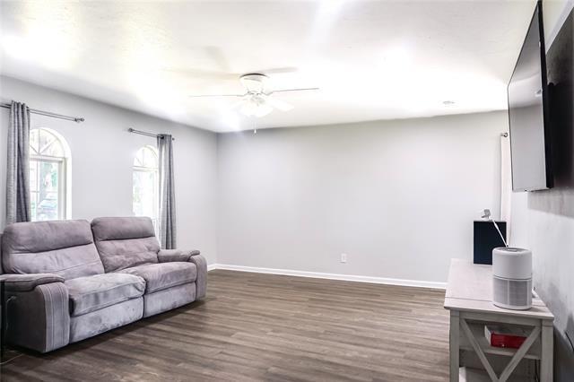 Building Photo - 1456 Waterton Dr