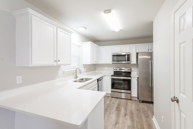 Building Photo - 104 Sumner Meadows Ct