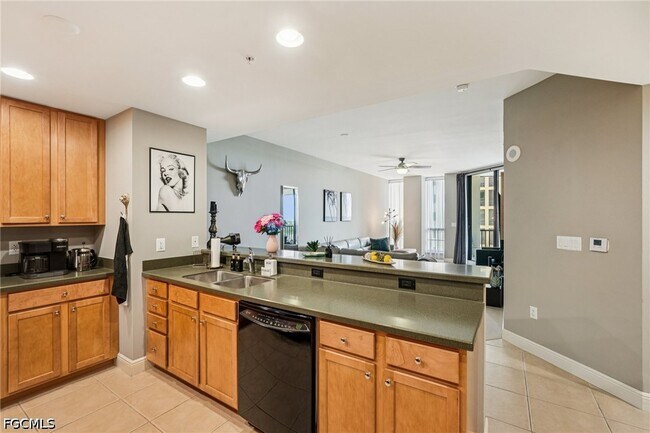 Building Photo - 5781 Cape Harbour Dr