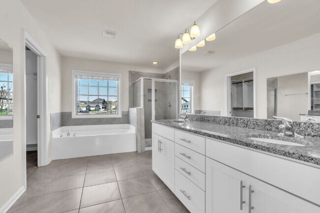 Building Photo - 4BR/3BA Luxury Home with Bonus Room, Screened Porch & Fenced Yard $2,600/mo rent