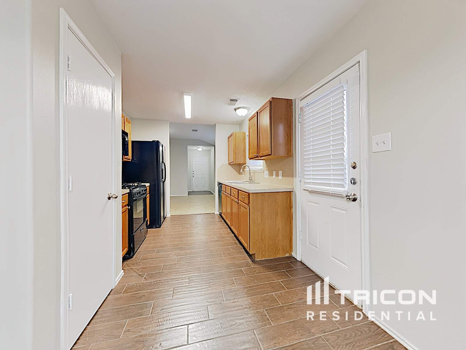 Building Photo - 7214 Winter Song Dr