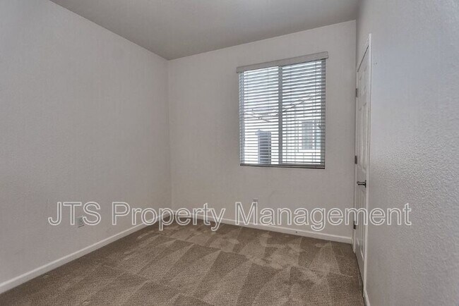 Building Photo - 3428 Trio Ln