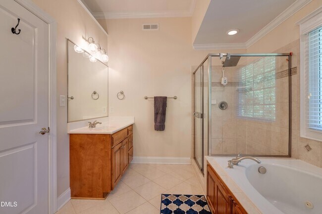 Building Photo - 117 Buckhurst Dr