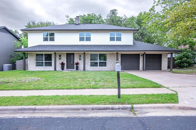 Building Photo - 2011 Malvern Hill Dr