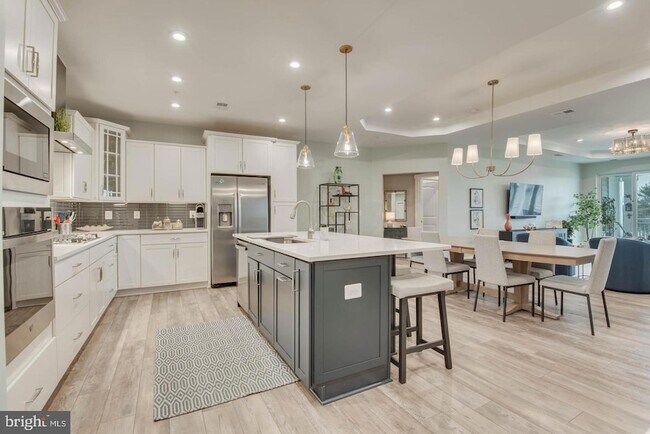 Building Photo - 4000 Herons Nest Wy