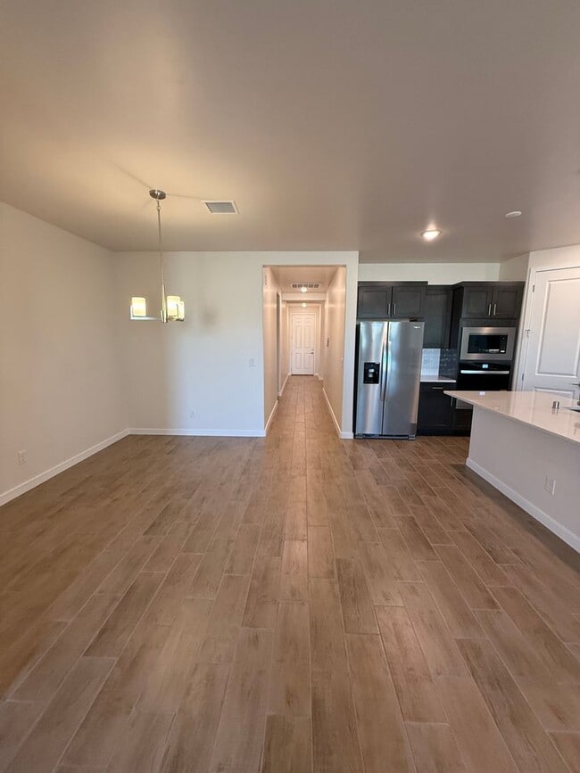 Building Photo - 5008 Sand Strm Rd