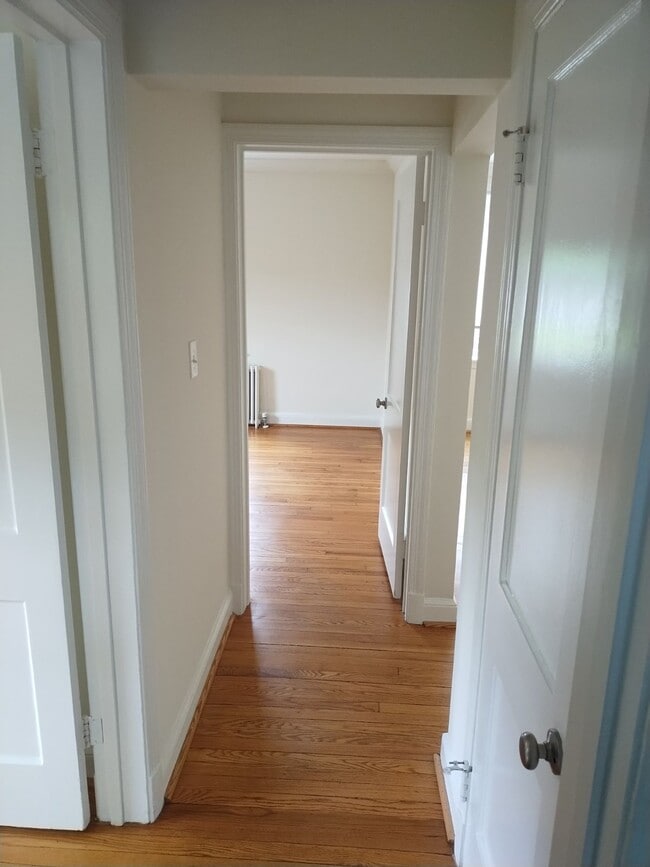 Building Photo - 4102 Queensbury Rd