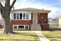 Building Photo - 17358 Oleander Ave