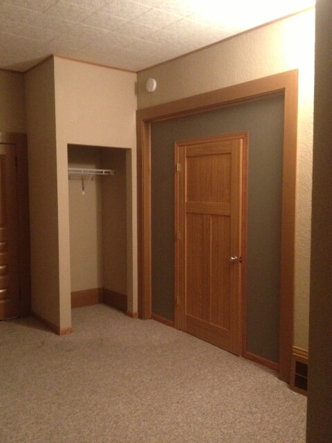 Building Photo - 1747 Dayton Ave