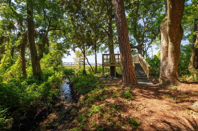 Building Photo - 5130 River Bluff Ln