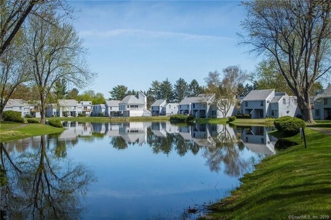 Building Photo - 31 Cinnamon Spring