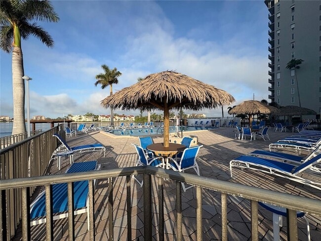 Building Photo - 5220 Brittany Dr S