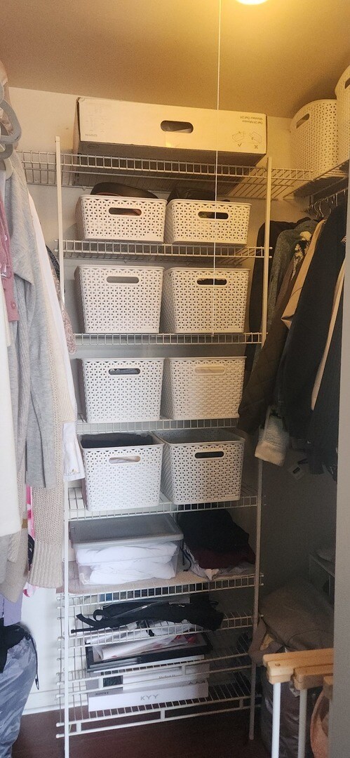 Building Photo - 607 W Wrightwood Ave