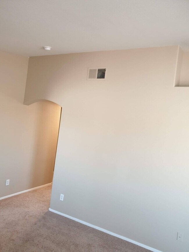 Building Photo - Charming 3BR House in Phoenix