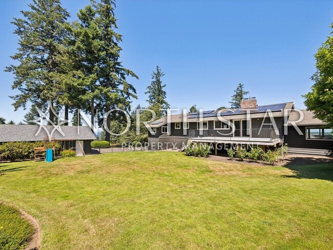 Building Photo - 860 S Skyland Dr