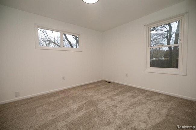 Building Photo - 9172 Millward Ave