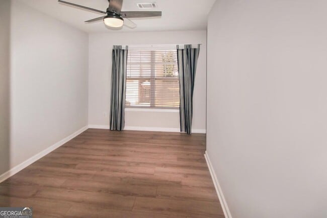 Building Photo - 2173 Executive Dr N