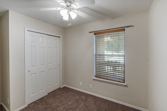 Building Photo - Charming 3-Bedroom, 2-Bathroom Home in Judson Crossing