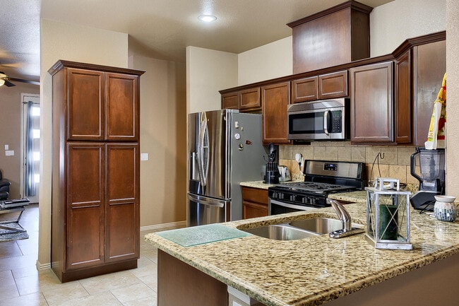 Building Photo - 3744 Loma Jacinto