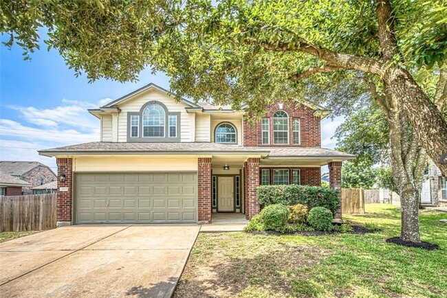 Building Photo - 2105 Huxley Ln