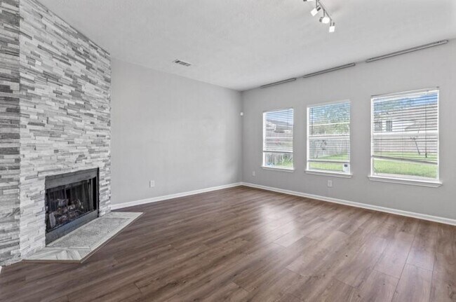 Building Photo - 6514 Sterling Canyon Dr