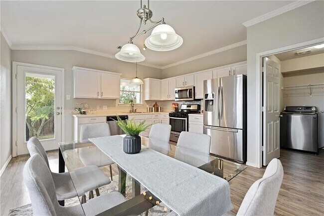 Building Photo - 15217 Valerian Tea Dr