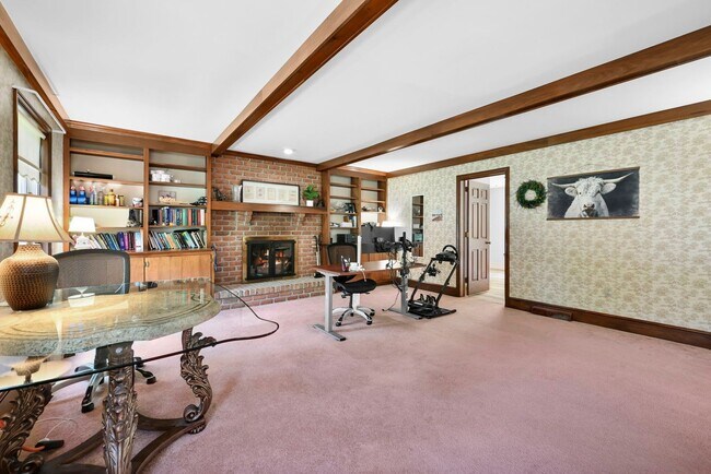 Building Photo - 684 Steinman Ct