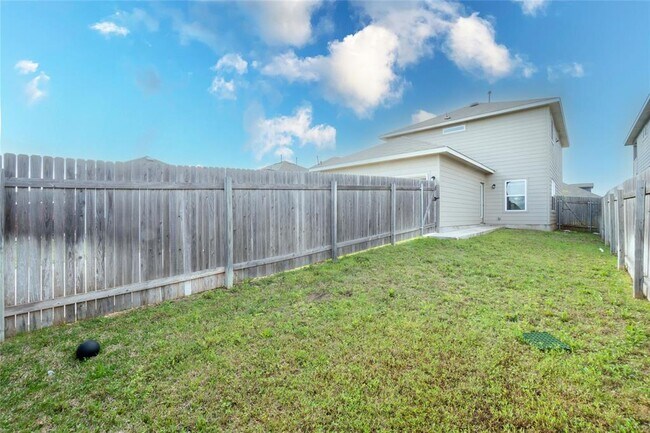 Building Photo - 217 Bent Creek Dr