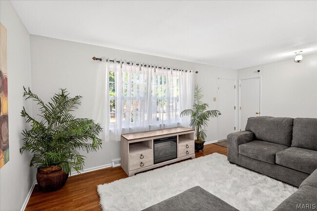 Building Photo - 354 Burncoate Dr