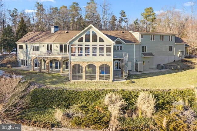 Building Photo - 3535 Meadow Rd